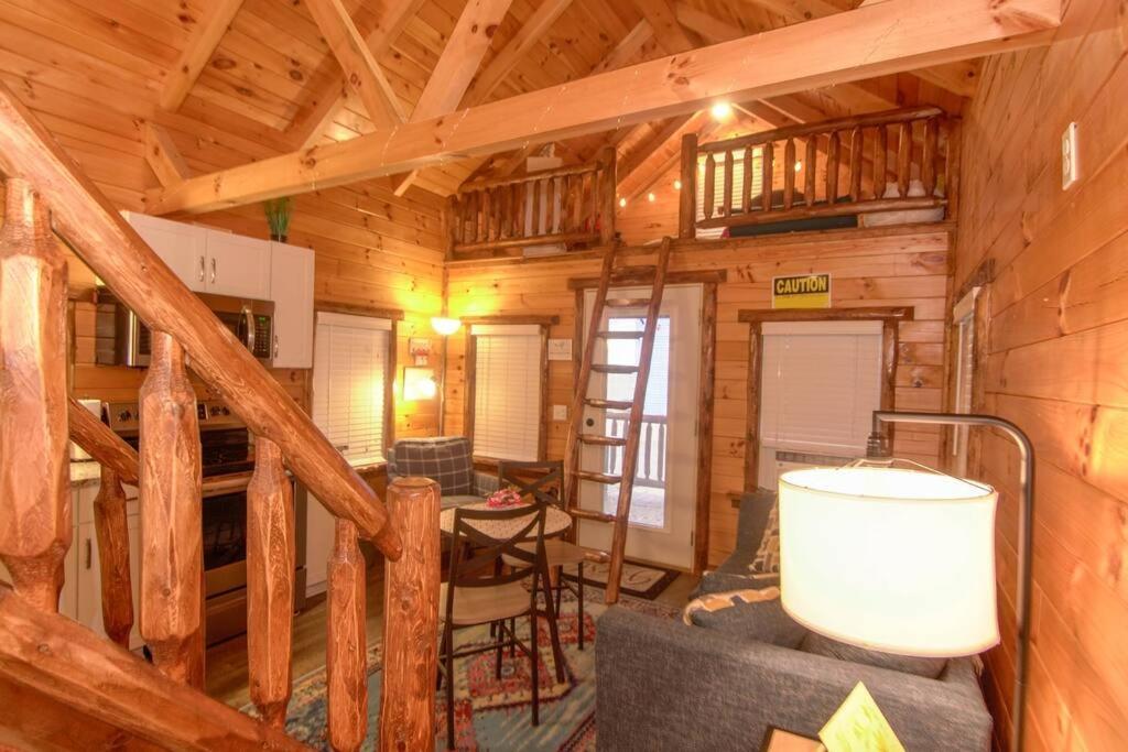 Charming Lakeview Cabin Near Geneva-On-The-Lake! Ashtabula Exterior foto