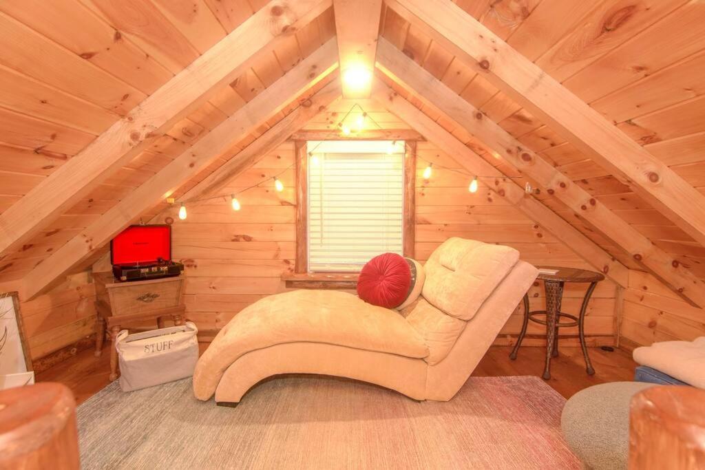 Charming Lakeview Cabin Near Geneva-On-The-Lake! Ashtabula Exterior foto
